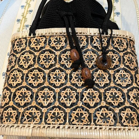 The Sak Black and Tan Straw Bag with Ornate Design Inner Drawstring Liner - Picture 5 of 8